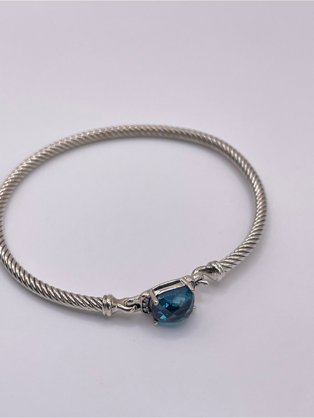 David Yurman Petite Wheaton Bracelet with Hampton Blue Topaz and Diamonds - Picture 11 of 13
